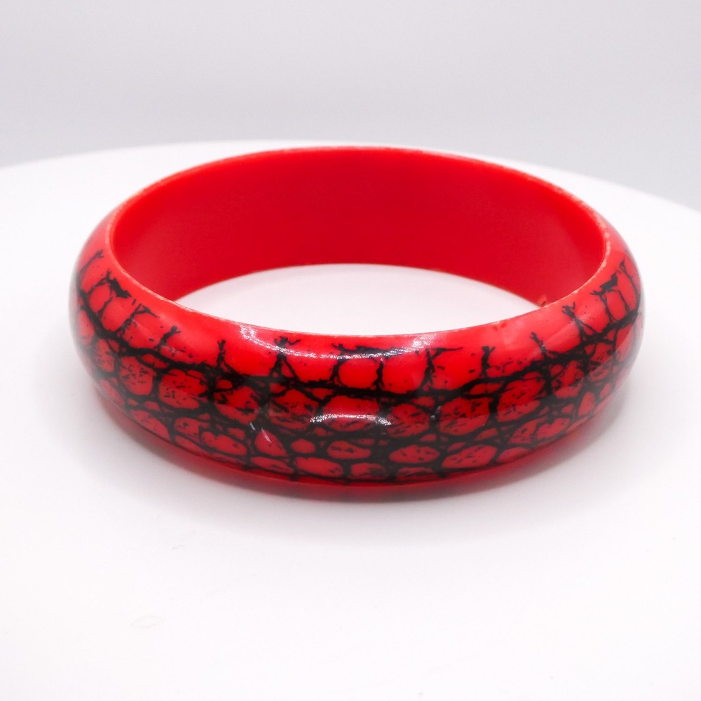 Vintage Snake Pattern Red Acrylic Women's 9" Bangle Bracelet .8" Wide